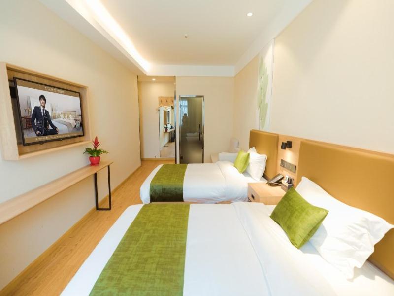 Greentree Inn Shanghai Huangxing Park Subway Station Express Hotel Exteriör bild