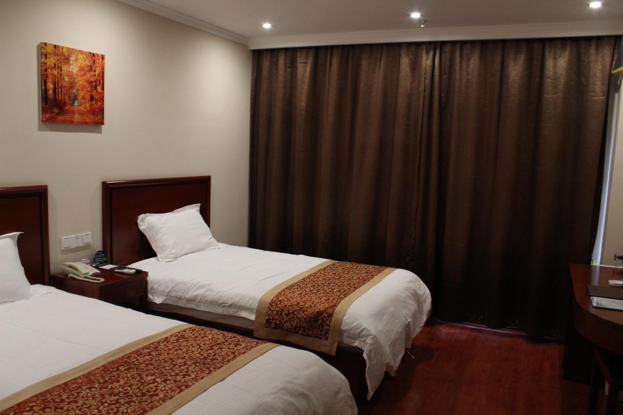 Greentree Inn Shanghai Huangxing Park Subway Station Express Hotel Exteriör bild