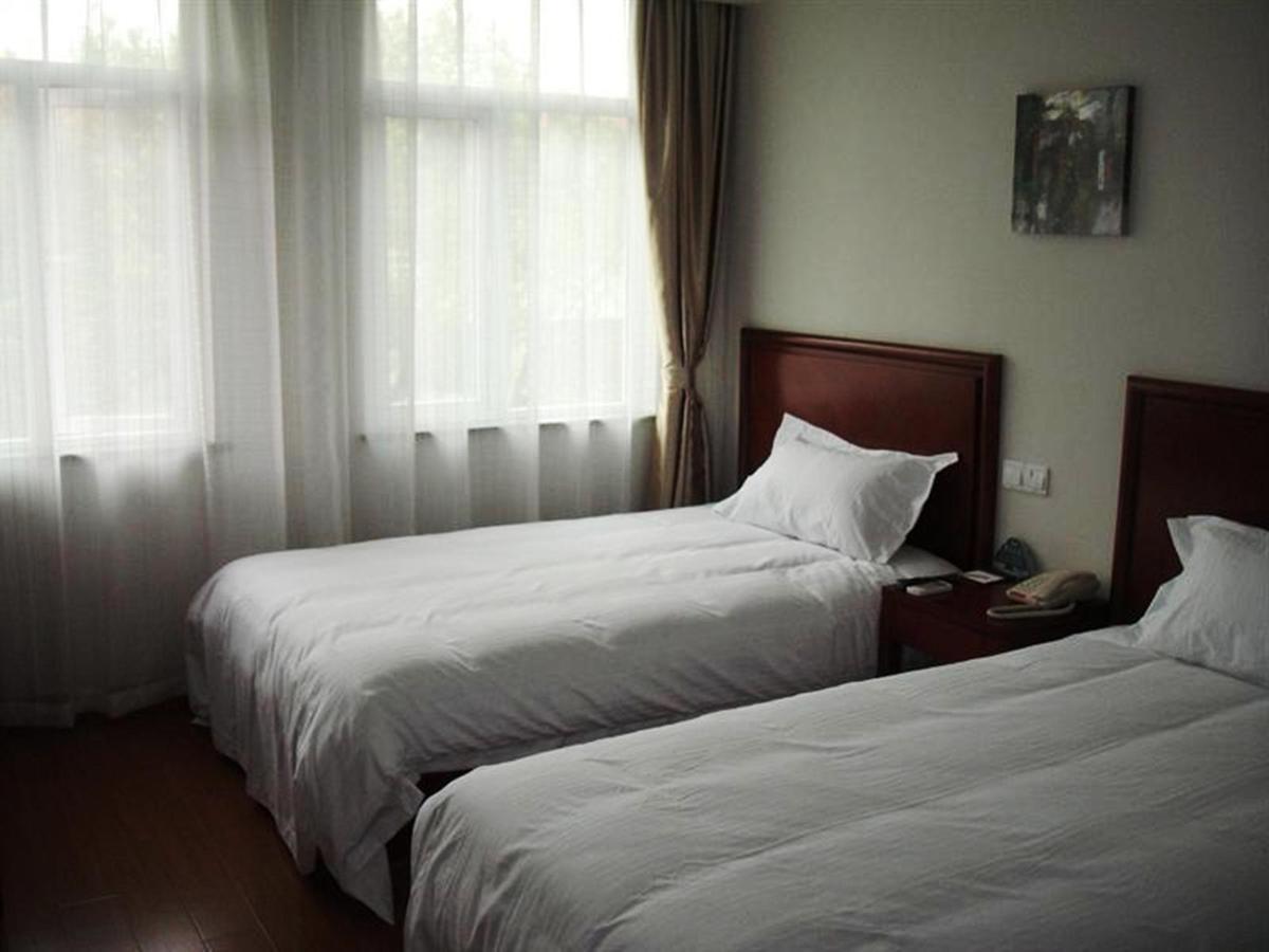 Greentree Inn Shanghai Huangxing Park Subway Station Express Hotel Exteriör bild