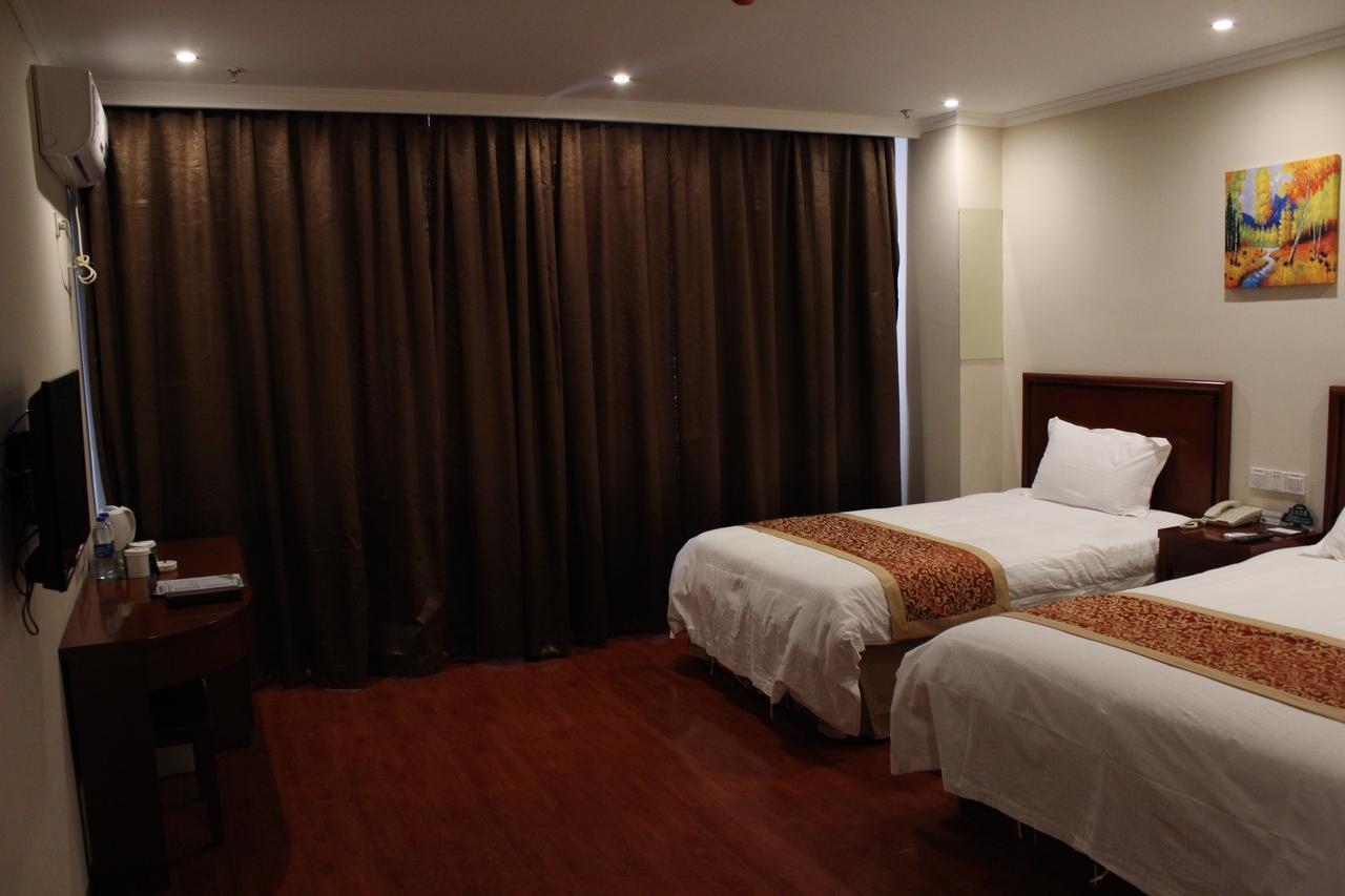 Greentree Inn Shanghai Huangxing Park Subway Station Express Hotel Exteriör bild
