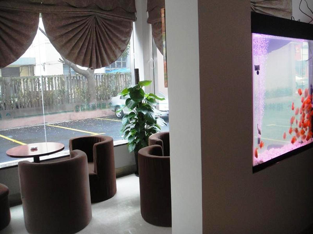 Greentree Inn Shanghai Huangxing Park Subway Station Express Hotel Exteriör bild