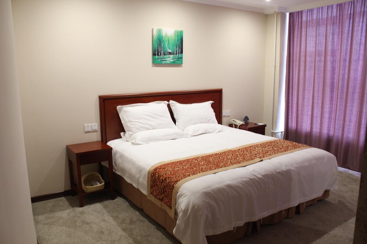 Greentree Inn Shanghai Huangxing Park Subway Station Express Hotel Exteriör bild