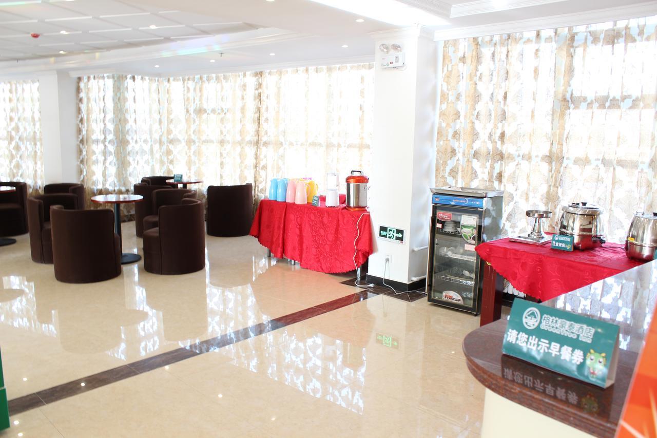 Greentree Inn Shanghai Huangxing Park Subway Station Express Hotel Exteriör bild